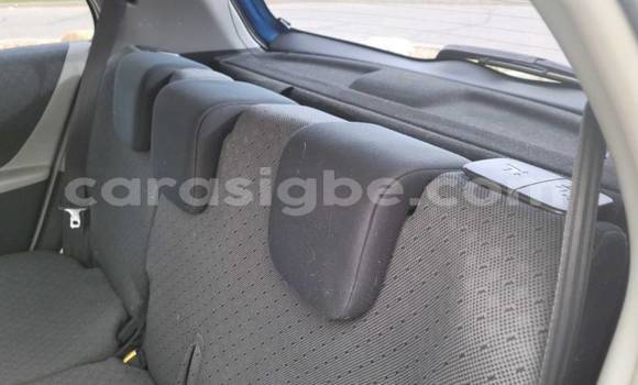 Buy Import Toyota Yaris Blue Car in Lome in Maritime Buy Import Toyota Yaris Blue Car in Lome in Maritime