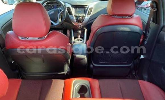 Acheter Import Voiture Hyundai Veloster Rouge à Adawlato, Togo Acheter Import Voiture Hyundai Veloster Rouge à Adawlato, Togo