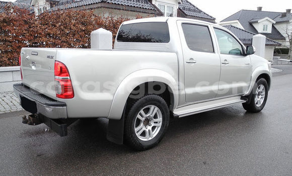 Acheter Import Voiture Toyota Hilux Gris à Agbelouve, Maritime Acheter Import Voiture Toyota Hilux Gris à Agbelouve, Maritime