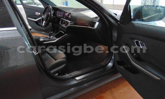 Buy Import BMW 3–Series Silver Car in Bé in Togo Buy Import BMW 3–Series Silver Car in Bé in Togo