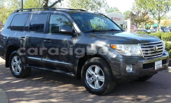 Acheter Import Voiture Toyota Land Cruiser Gris à Import - Dubai, Togo Acheter Import Voiture Toyota Land Cruiser Gris à Import - Dubai, Togo