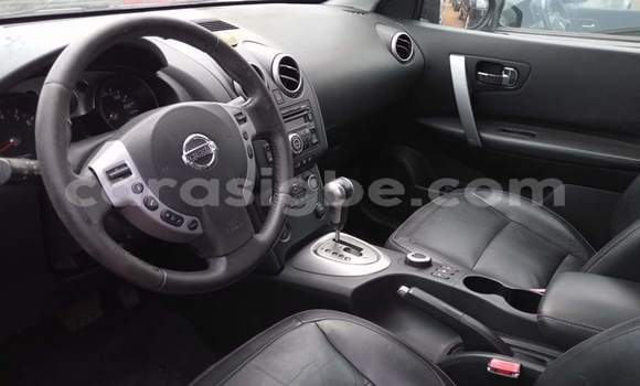 Buy Used Nissan Qashqai Silver Car in Lome in Togo Buy Used Nissan Qashqai Silver Car in Lome in Togo