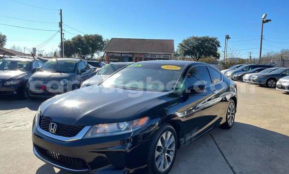 Acheter Import Voiture Honda Accord Noir à Noukafou, Togo Acheter Import Voiture Honda Accord Noir à Noukafou, Togo
