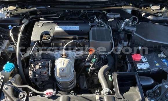 Acheter Import Voiture Honda Accord Noir à Noukafou, Togo Acheter Import Voiture Honda Accord Noir à Noukafou, Togo