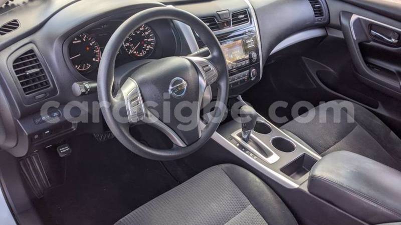 Big with watermark nissan altima togo niamtougou 6846