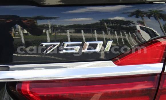Acheter Import Voiture BMW 7-Series Noir à Lomé, Togo Acheter Import Voiture BMW 7-Series Noir à Lomé, Togo
