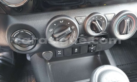 Acheter Import Voiture Toyota Hilux Gris à Forever, Togo Acheter Import Voiture Toyota Hilux Gris à Forever, Togo