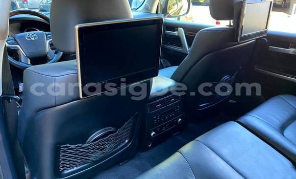 Buy Import Toyota Land Cruiser Black Car in Forever in Togo Buy Import Toyota Land Cruiser Black Car in Forever in Togo