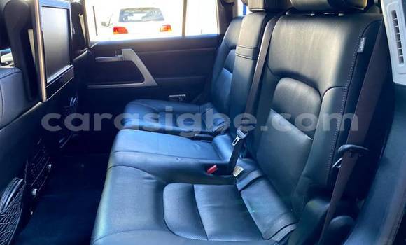 Buy Import Toyota Land Cruiser Black Car in Forever in Togo Buy Import Toyota Land Cruiser Black Car in Forever in Togo