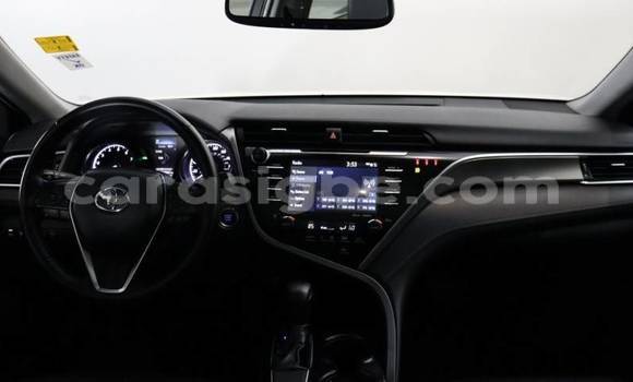 Acheter Import Voiture Toyota Camry Blanc à Kpessi, Plateaux Acheter Import Voiture Toyota Camry Blanc à Kpessi, Plateaux