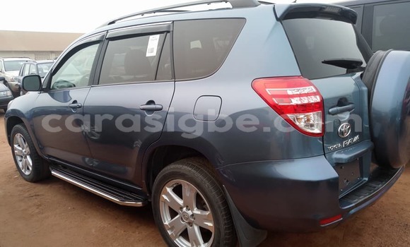 Acheter Occasion Voiture Toyota RAV4 Gris à Lomé, Togo Acheter Occasion Voiture Toyota RAV4 Gris à Lomé, Togo