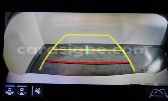 Acheter Import Voiture Toyota Camry Blanc à Kpessi, Plateaux Acheter Import Voiture Toyota Camry Blanc à Kpessi, Plateaux