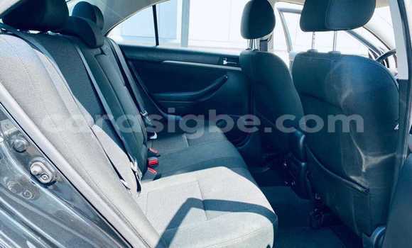 Acheter Import Voiture Toyota Avensis Noir à Amoutivé, Togo Acheter Import Voiture Toyota Avensis Noir à Amoutivé, Togo