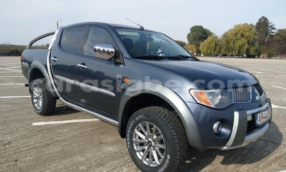 Acheter Import Voiture Mitsubishi L200 Gris à Aného, Togo Acheter Import Voiture Mitsubishi L200 Gris à Aného, Togo
