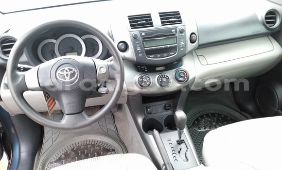 Acheter Occasion Voiture Toyota RAV4 Gris à Lomé, Togo Acheter Occasion Voiture Toyota RAV4 Gris à Lomé, Togo