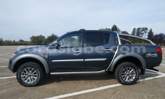 Acheter Import Voiture Mitsubishi L200 Gris à Aného, Togo Acheter Import Voiture Mitsubishi L200 Gris à Aného, Togo