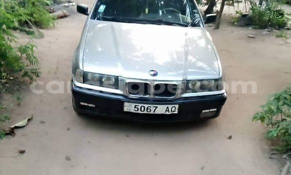 Acheter Occasion Voiture BMW E46 Gris à Lomé, Togo Acheter Occasion Voiture BMW E46 Gris à Lomé, Togo