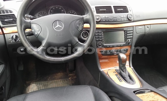 Buy Used Mercedes‒Benz E–Class Black Car in Lome in Togo Buy Used Mercedes‒Benz E–Class Black Car in Lome in Togo