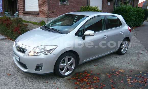 Buy Import Toyota Auris Silver Car in Amoutivé in Togo Buy Import Toyota Auris Silver Car in Amoutivé in Togo