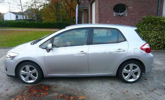 Buy Import Toyota Auris Silver Car in Amoutivé in Togo Buy Import Toyota Auris Silver Car in Amoutivé in Togo