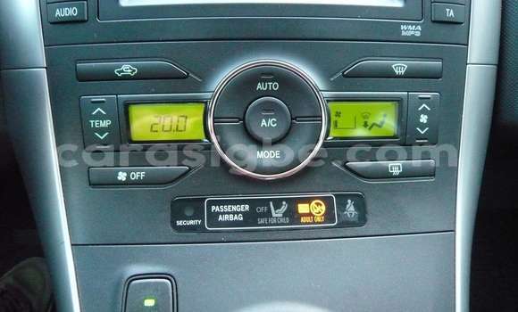 Buy Import Toyota Auris Silver Car in Amoutivé in Togo Buy Import Toyota Auris Silver Car in Amoutivé in Togo