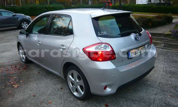Buy Import Toyota Auris Silver Car in Amoutivé in Togo Buy Import Toyota Auris Silver Car in Amoutivé in Togo