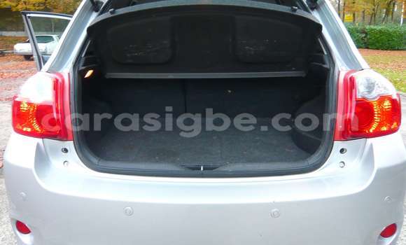 Buy Import Toyota Auris Silver Car in Amoutivé in Togo Buy Import Toyota Auris Silver Car in Amoutivé in Togo