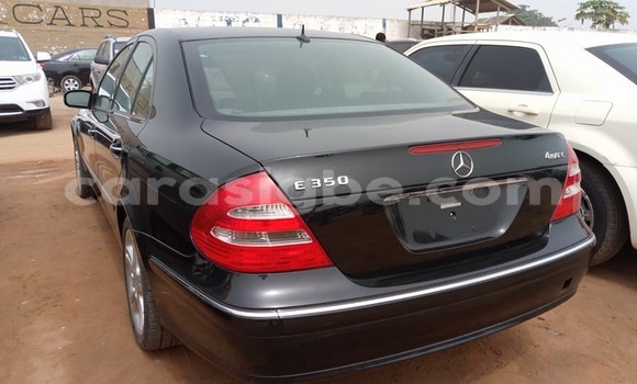 Buy Used Mercedes‒Benz E–Class Black Car in Lome in Togo Buy Used Mercedes‒Benz E–Class Black Car in Lome in Togo