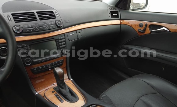 Buy Used Mercedes‒Benz E–Class Black Car in Lome in Togo Buy Used Mercedes‒Benz E–Class Black Car in Lome in Togo
