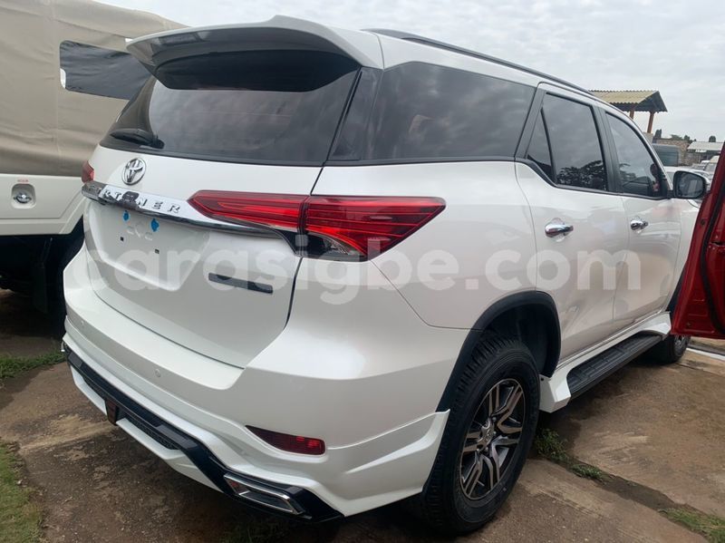 Big with watermark toyota fortuner togo lome 6884