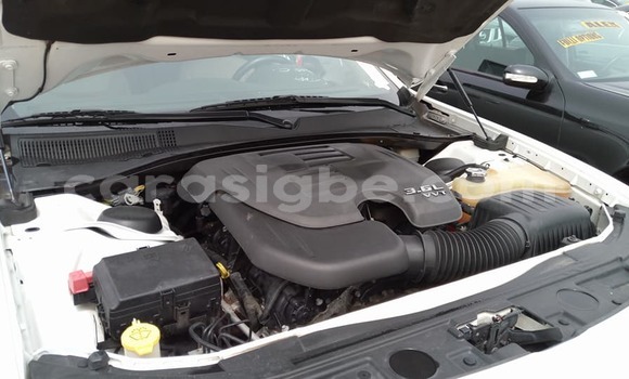 Acheter Occasion Voiture Chrysler 300 Blanc à Lomé, Togo Acheter Occasion Voiture Chrysler 300 Blanc à Lomé, Togo