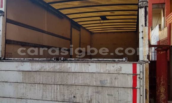 Buy Used Man Silent White Truck in Lome in Togo Buy Used Man Silent White Truck in Lome in Togo