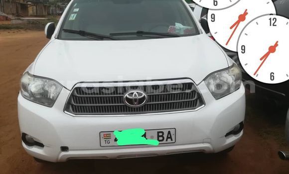Acheter Occasion Voiture Toyota Highlander Blanc à Lomé, Togo Acheter Occasion Voiture Toyota Highlander Blanc à Lomé, Togo