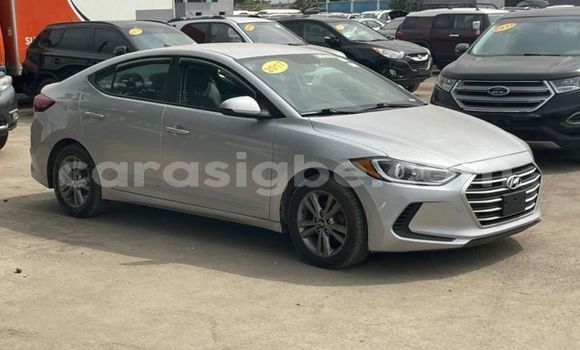 Acheter Occasion Voiture Hyundai Elantra Gris à Lomé, Maritime