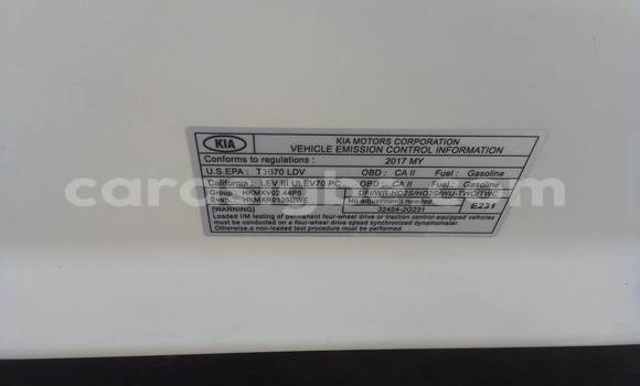 Buy Used Kia Sorento White Car in Lome in Togo Buy Used Kia Sorento White Car in Lome in Togo