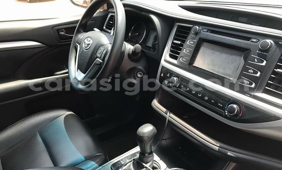 Buy Used Toyota Highlander Black Car in Lome in Togo Buy Used Toyota Highlander Black Car in Lome in Togo