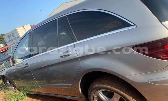 Buy Used Mercedes-Benz E-Classe Other Car in Lome in Togo Buy Used Mercedes-Benz E-Classe Other Car in Lome in Togo