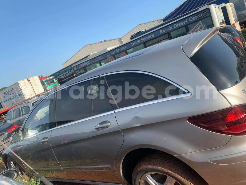 Big with watermark mercedes benz e classe togo lome 6913