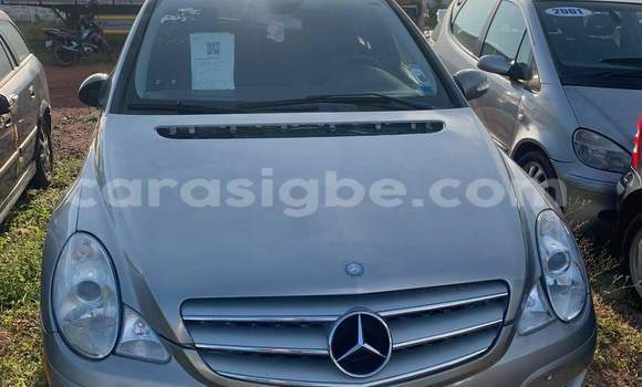 Buy Used Mercedes-Benz E-Classe Other Car in Lome in Togo Buy Used Mercedes-Benz E-Classe Other Car in Lome in Togo