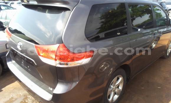 Buy Used Toyota Sienna Other Car in Lome in Togo Buy Used Toyota Sienna Other Car in Lome in Togo