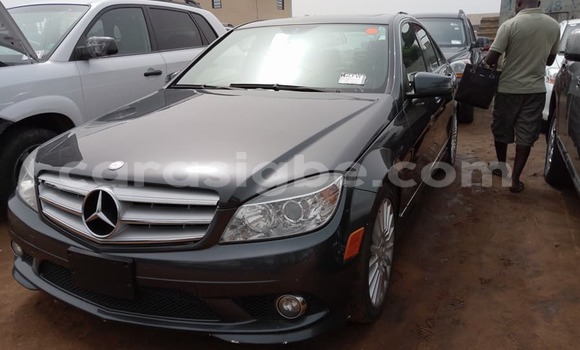 Buy Used Mercedes‒Benz C–Class Black Car in Lome in Togo Buy Used Mercedes‒Benz C–Class Black Car in Lome in Togo