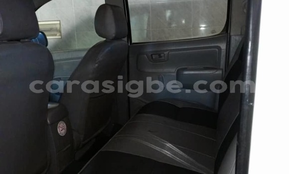 Buy Used Toyota Hilux White Car in Lome in Togo Buy Used Toyota Hilux White Car in Lome in Togo