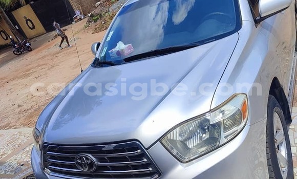 Buy Used Toyota Highlander Silver Car in Lome in Maritime Buy Used Toyota Highlander Silver Car in Lome in Maritime