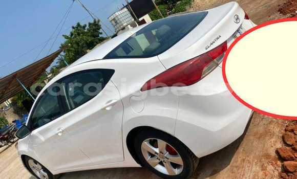 Buy Used Hyundai Elantra White Car in Lome in Togo Buy Used Hyundai Elantra White Car in Lome in Togo