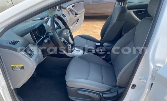 Buy Used Hyundai Elantra White Car in Lome in Togo Buy Used Hyundai Elantra White Car in Lome in Togo