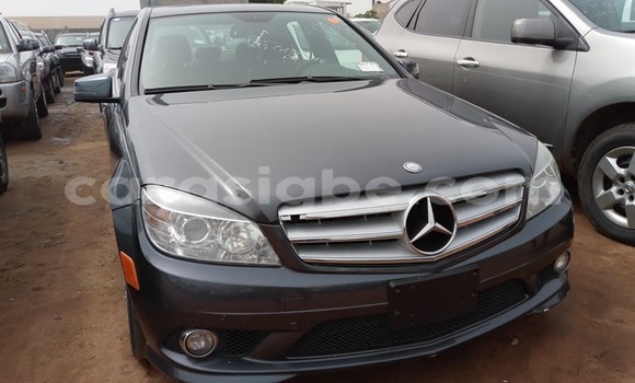 Acheter Occasion Voiture Mercedes‒Benz C-Class Noir à Lomé au Togo Acheter Occasion Voiture Mercedes‒Benz C-Class Noir à Lomé au Togo