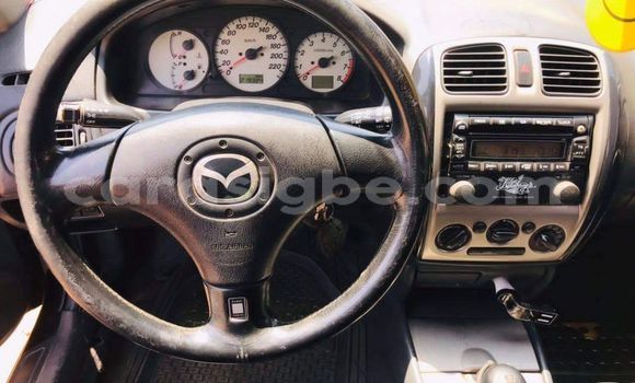 Acheter Occasion Voiture Mazda 323 Noir à Lomé, Togo Acheter Occasion Voiture Mazda 323 Noir à Lomé, Togo
