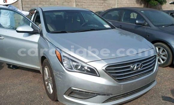 Acheter Occasion Voiture Hyundai Sonata Gris à Lomé, Togo Acheter Occasion Voiture Hyundai Sonata Gris à Lomé, Togo