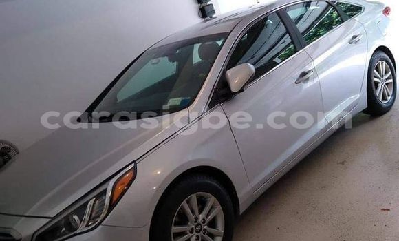 Acheter Occasion Voiture Hyundai Sonata Gris à Lomé, Togo Acheter Occasion Voiture Hyundai Sonata Gris à Lomé, Togo