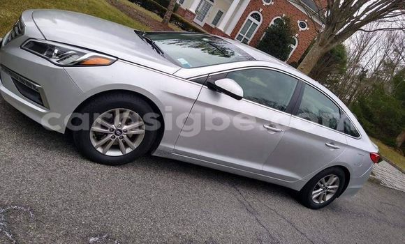 Acheter Occasion Voiture Hyundai Sonata Gris à Lomé, Togo Acheter Occasion Voiture Hyundai Sonata Gris à Lomé, Togo